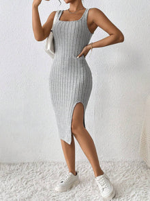 Vestido Midi Feminino Evasê com Decote Quadrado | Bella Stilo