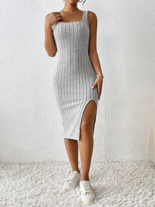 Vestido Midi Feminino Evasê com Decote Quadrado | Bella Stilo