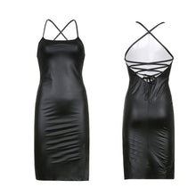 Vestido Mini Feminino em Couro Sintético Preto com Decote Quadrado | Bella Stilo