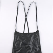 Vestido Mini Feminino em Couro Sintético Preto com Decote Quadrado | Bella Stilo